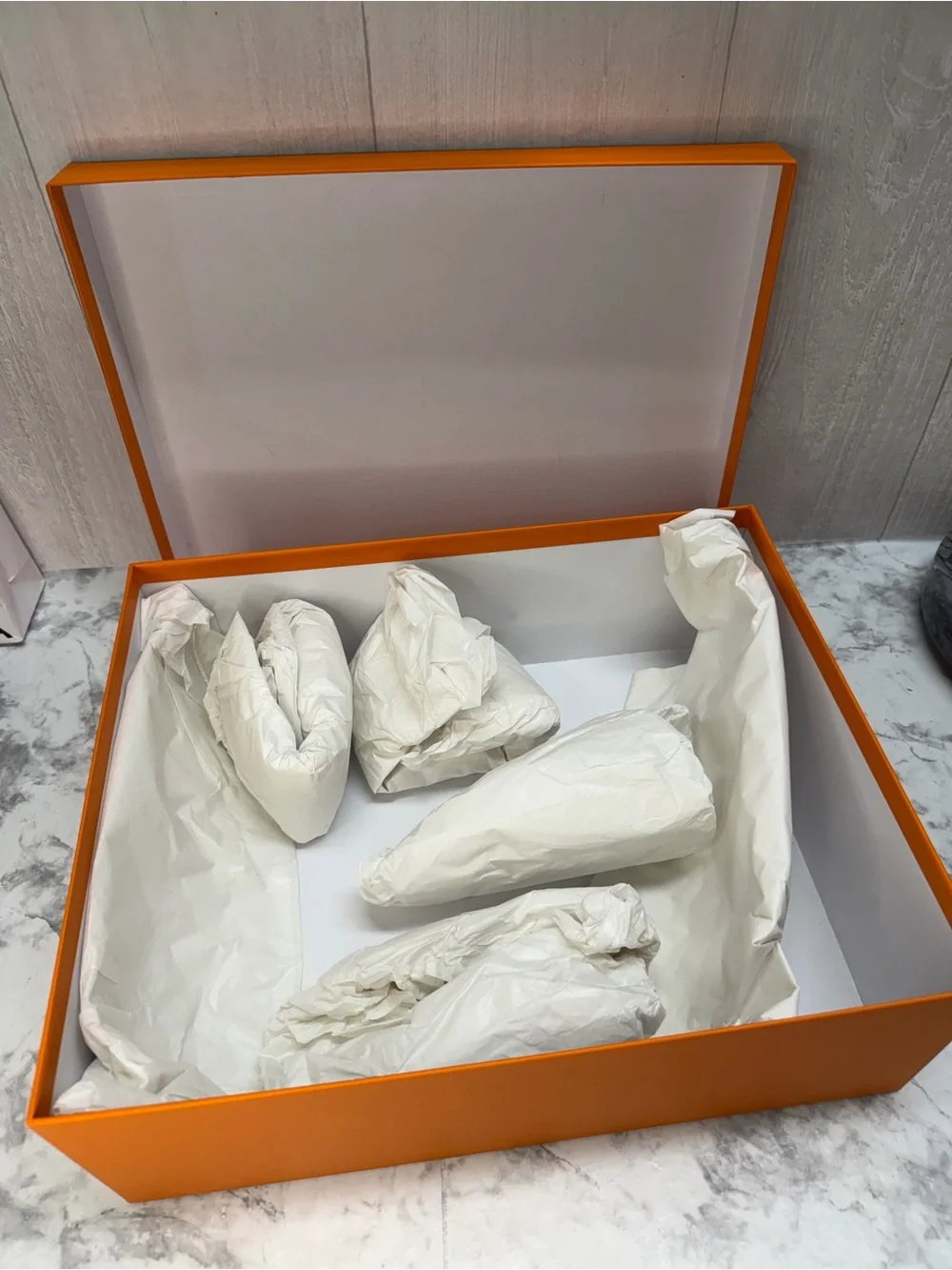 shoe / sandals box or for small accessories 9x11x3 in Selling a few of these so